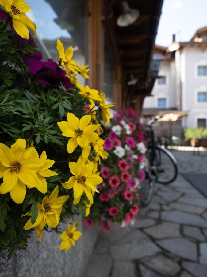 Albergo Alpenrose Livigno Exterior foto